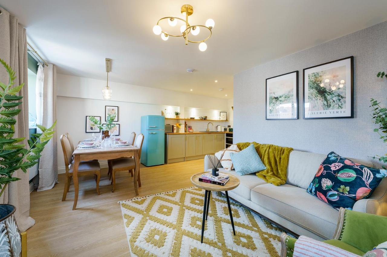 Evergreen - 2 Bed Luxury Apartment By Mint Stays ブリストル エクステリア 写真